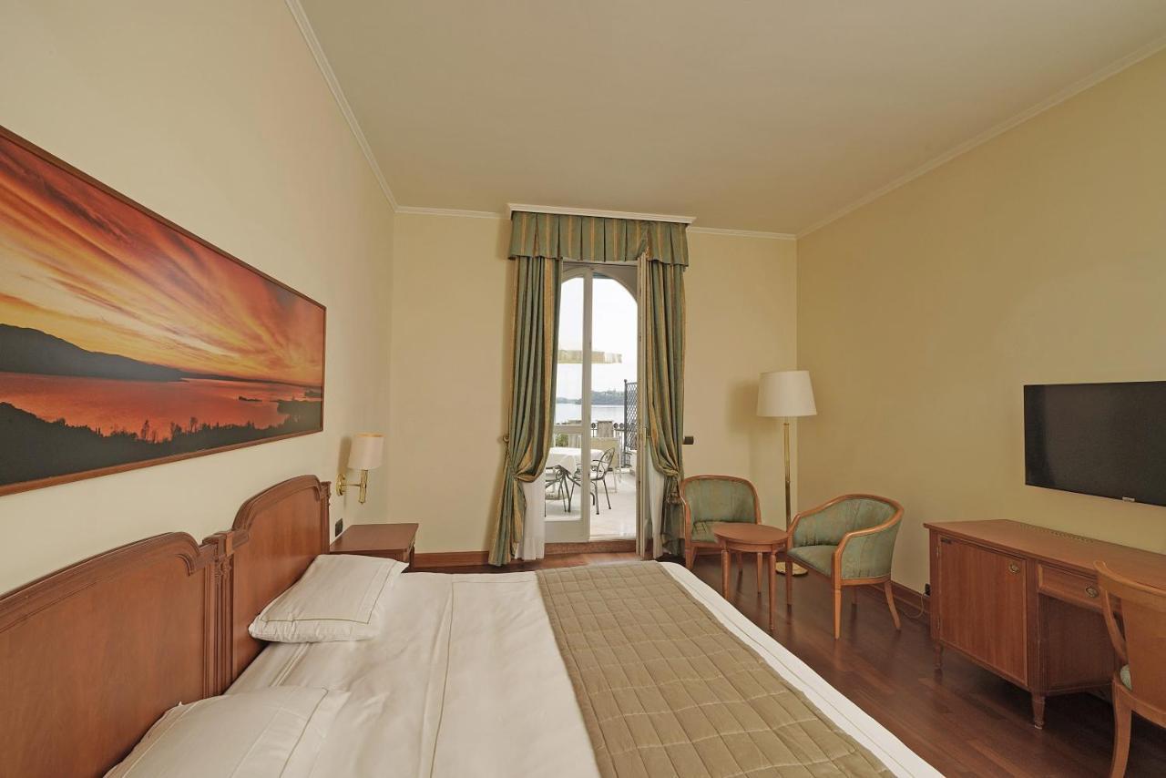 Hotel Savoy Palace Гардоне-Рив'єра Екстер'єр фото