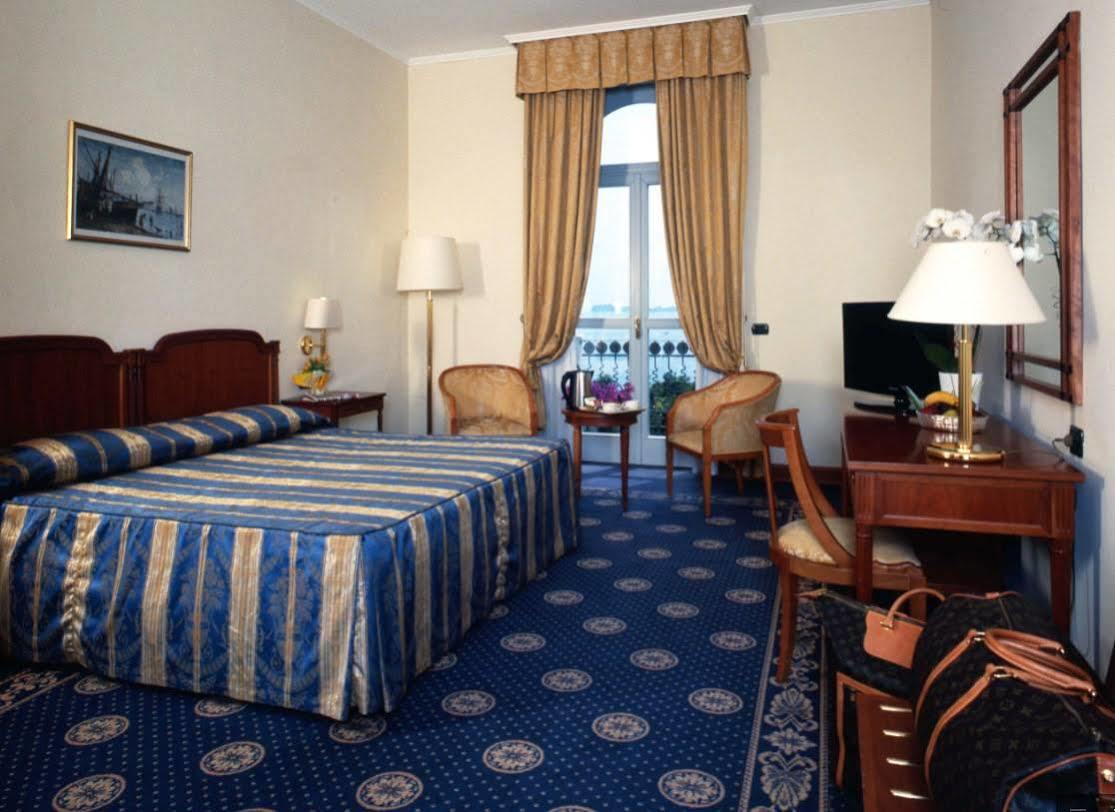 Hotel Savoy Palace Гардоне-Рив'єра Екстер'єр фото